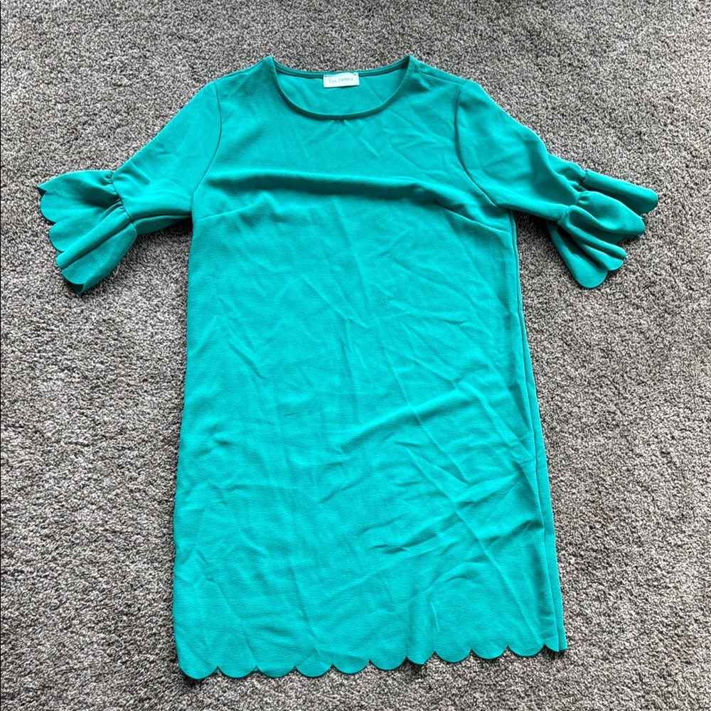 Ces Femme NWOT Womens Small Teal Scalloped Sleeve Dress